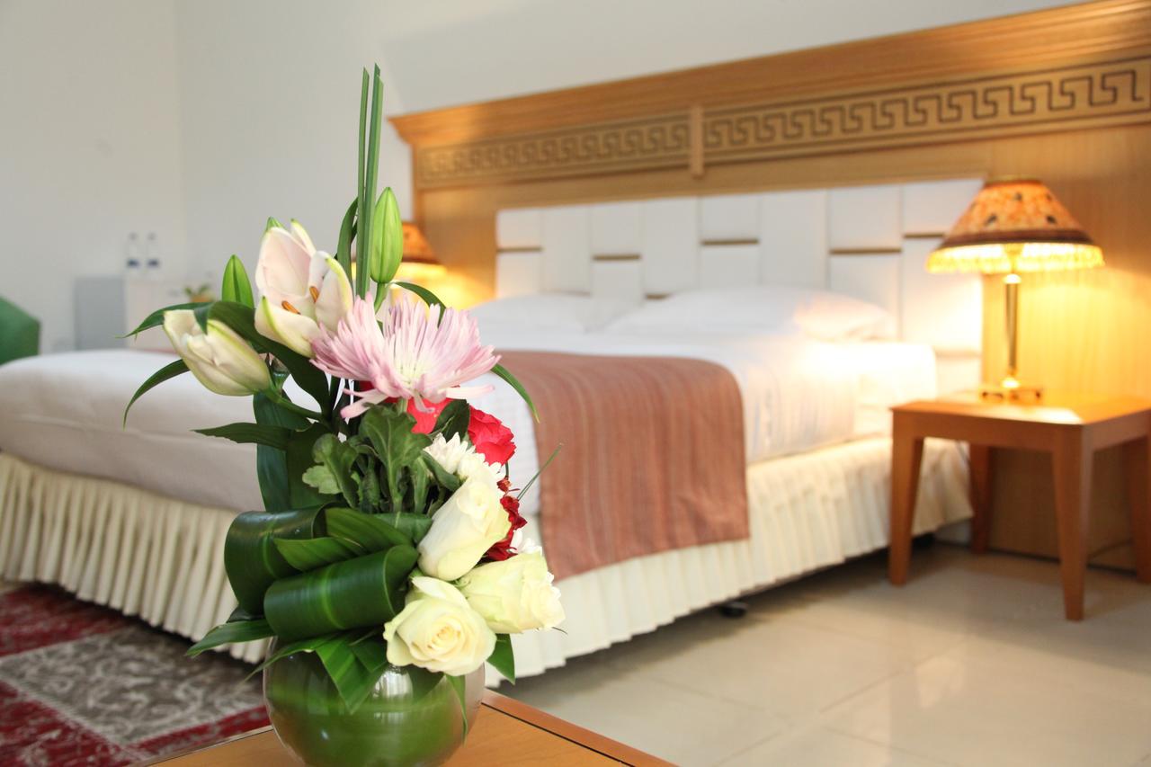 Flamingo Hotel Apartment Abu Dhabi Exterior foto